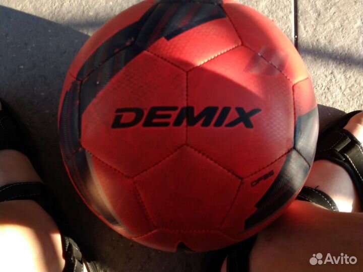 Футбольный мяч демикс оригинал