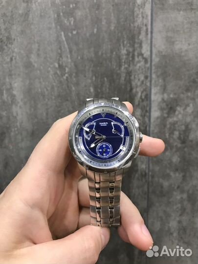 Часы Swatch Retrograde