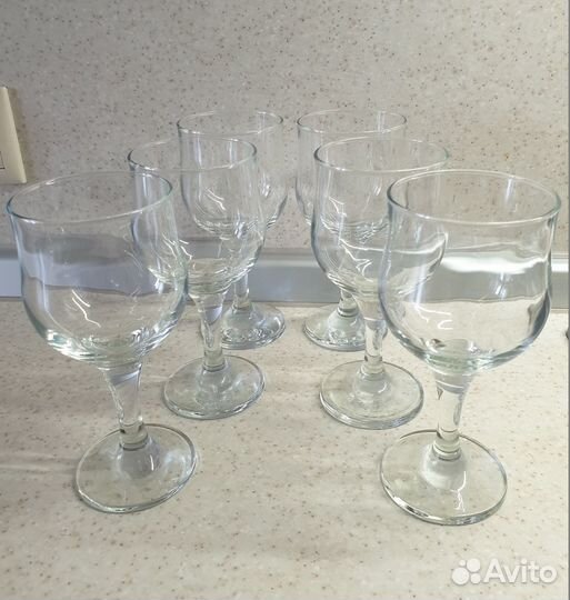 Фужеры, стаканы, кружки пивные