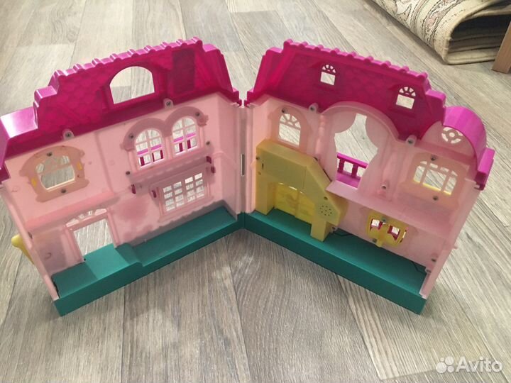 Домик кукольный