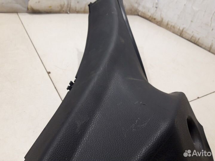 Обшивка стойки (задняя, левая)