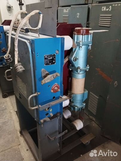 Выключатель высоковольтный трехполюсный вмпэ-10-63