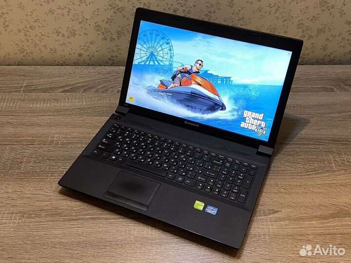 Игровой ноутбук Lenovo Core i3/GT720m