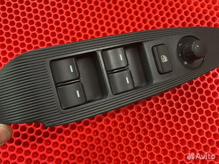 Блок стеклоподъемников Mazda cx-5 ke