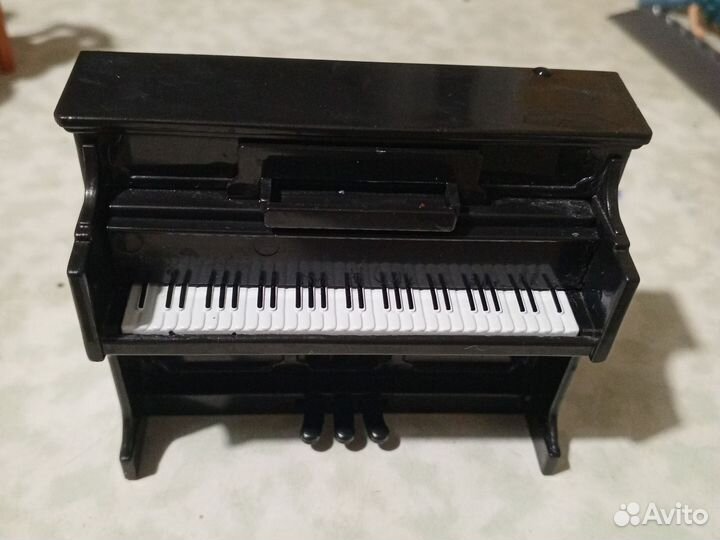Рояль для кукольного домика