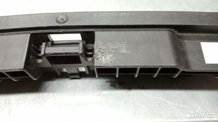 Кронштейн пола багажника Porsche Cayenne 2003