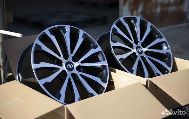 Диски литые V-4BMF R18 6*139.7 на Toyota Prado
