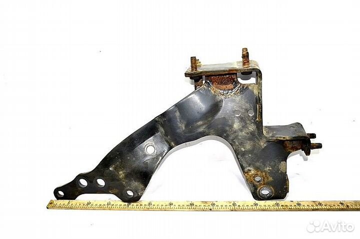 Кронштейн переднего бампера, правый scania G-serie