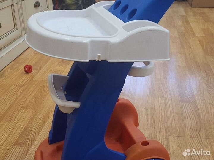 Медицинская тележка