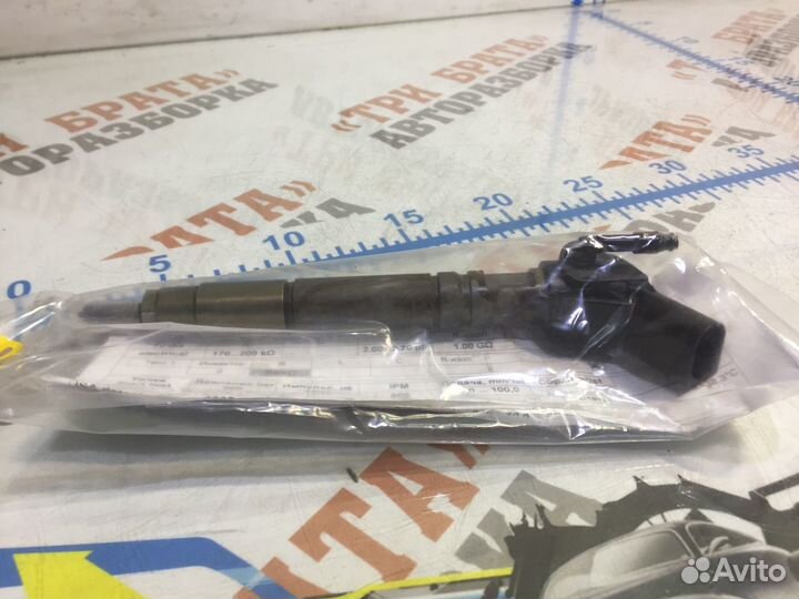 Мерседес Вито Форсунка топливная