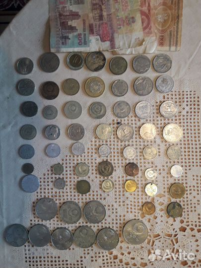 Значок монеты