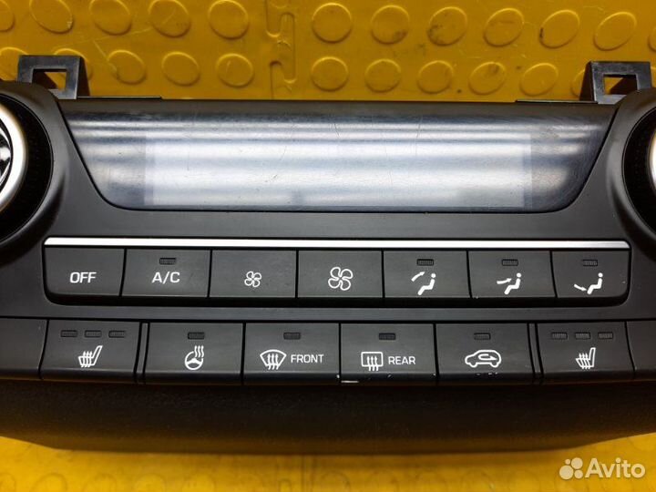 Блок управления климат-контролем Hyundai Tucson
