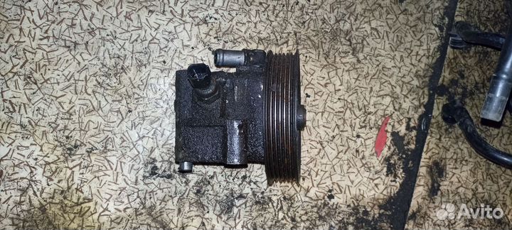 Насос Гура форд фокус 2 1.4 1.6