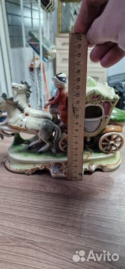 Фарфоровая статуэтка карета графинталь Европа