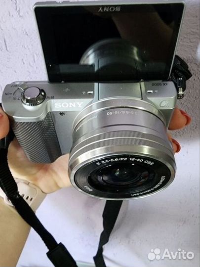 Sony alpha a5000