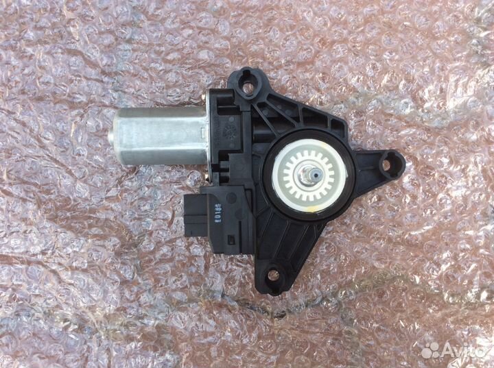 Мотор подьемника зад прав двери мерседес GL-GLS166