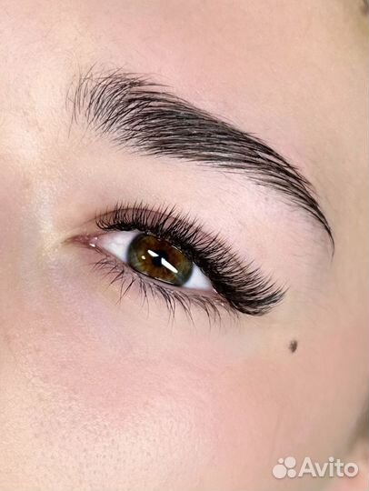 Наращивание ресниц / окрашивание бровей