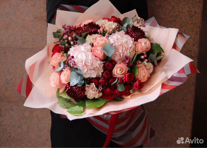 Доставка цветов в Москве. Букеты и композиции