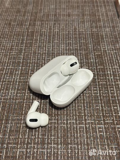 AirPods Pro