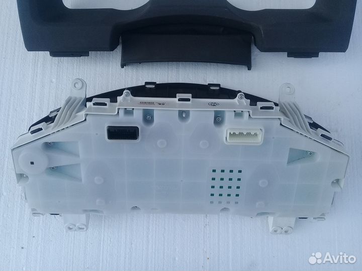 Панель приборов Land Cruiser 200