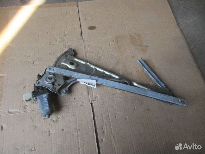 Стеклоподъемник электр. задний правый Nissan Muran