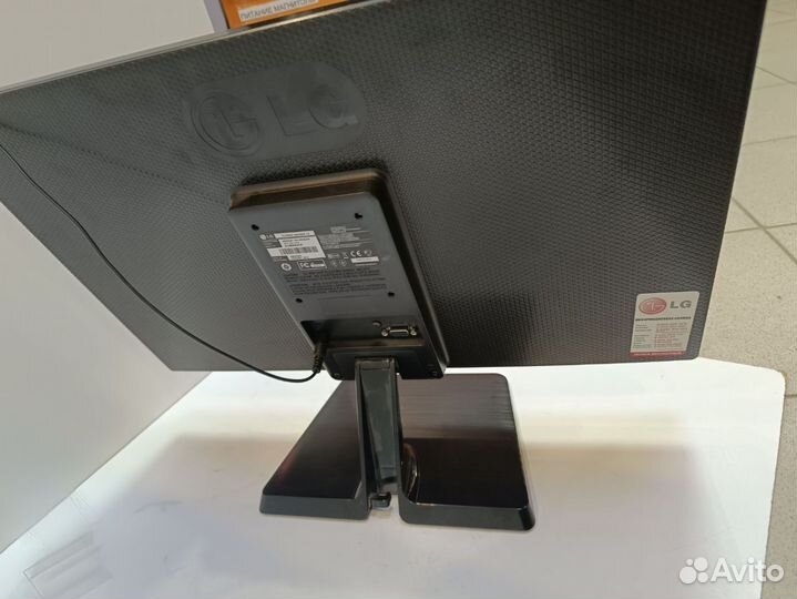 Мониторы LG 22MK400A-B