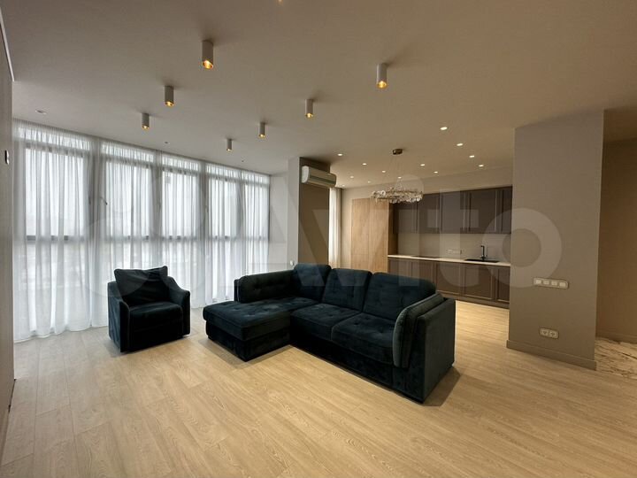 2-к. квартира, 98 м², 9/9 эт.