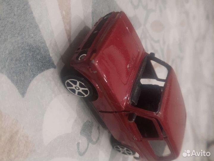 Коллекция моделей машинок