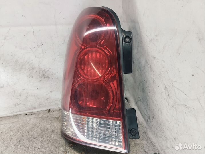 Фонарь задний левый Ssang Yong Rexton (2001-2007)