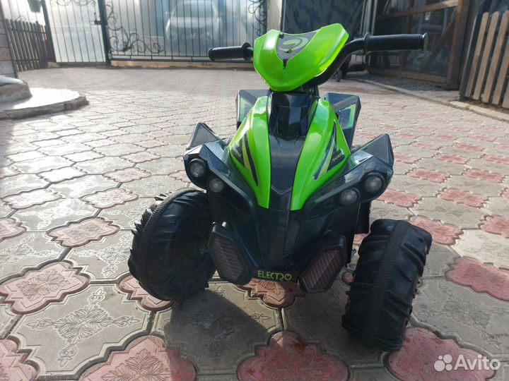 Детский квадроцикл
