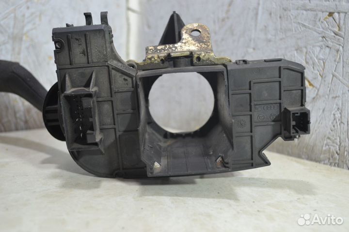 Переключатель поворотников Volkswagen Touareg