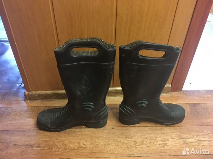 Резиновые сапоги пожарного