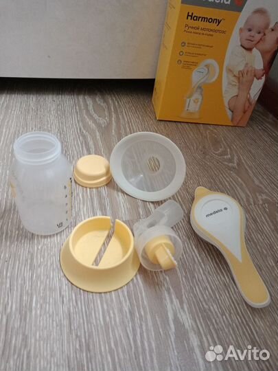 Молокоотсос medela ручной