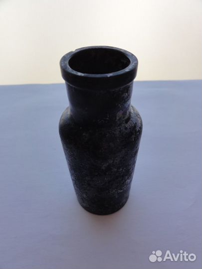 Бутылочка черное стекло 19 век