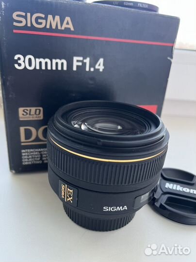 Объектив Sigma 30mm 1.4