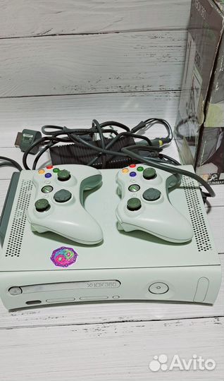 Xbox 360 бу прошитый,встроенные игры