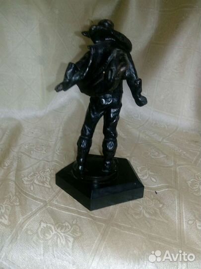 Статуэтка. Чугун. СССР. Летчик. Чкалов