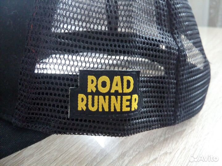 Бейсболка с сеточкой