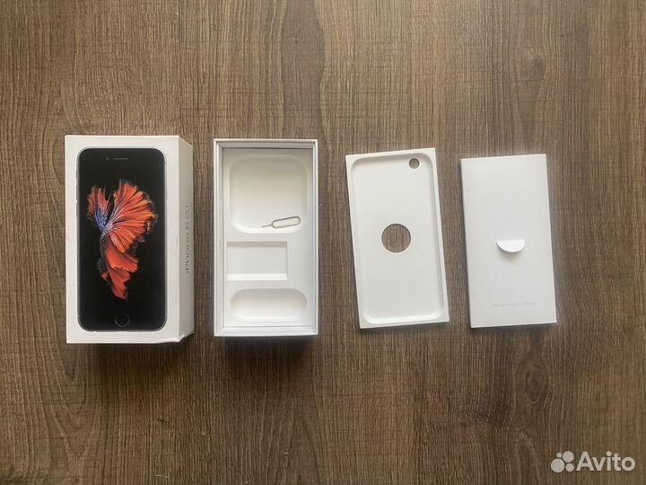 Коробка от iPhone 6s