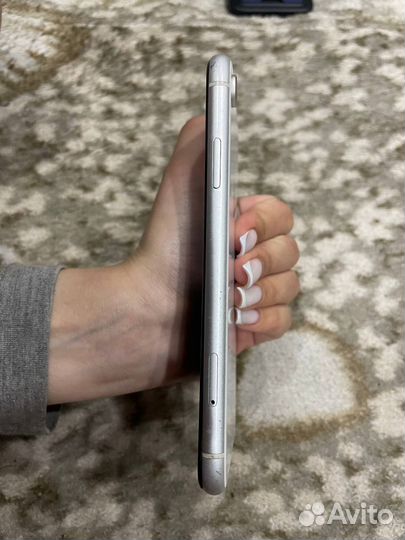 iPhone Xr, 128 ГБ