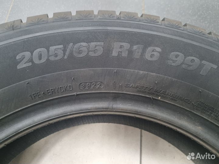 Kumho WinterCraft Ice Wi51 205/65 R16 99T