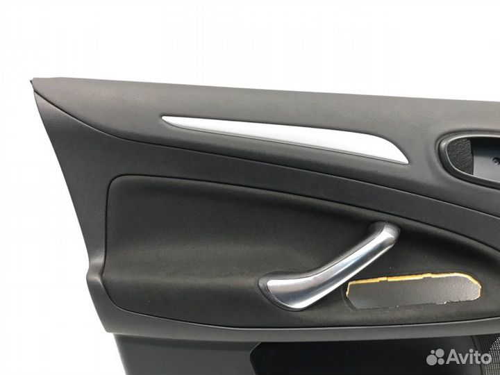 Обшивка двери передняя левая Ford Mondeo седан 2.3