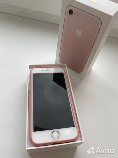 iPhone 7, 32 ГБ