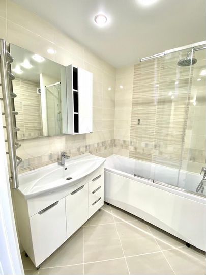 2-к. квартира, 42 м², 8/12 эт.