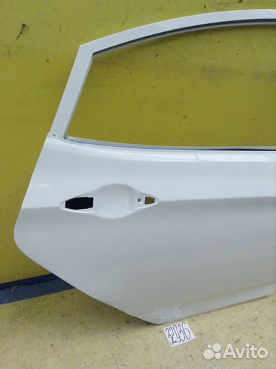 Hyundai Solaris седан Дверь Задняя Правая