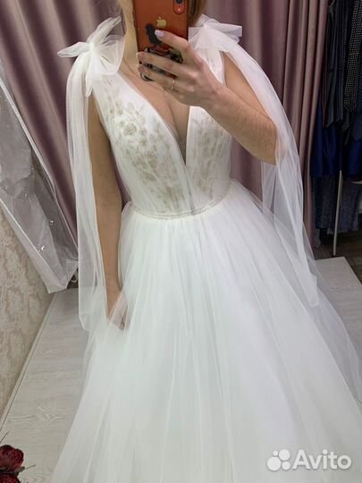 Свадебное платье