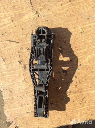 Ручка пер правой двери шкода октавия А5