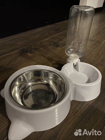 Миска с поилкой для животных