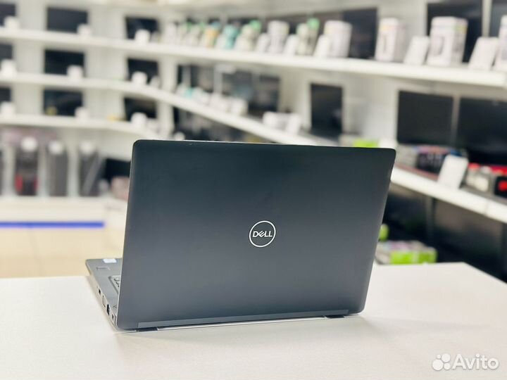 Ноутбук Dell / i5-8350U / 8G DDR4 / SSD 128G