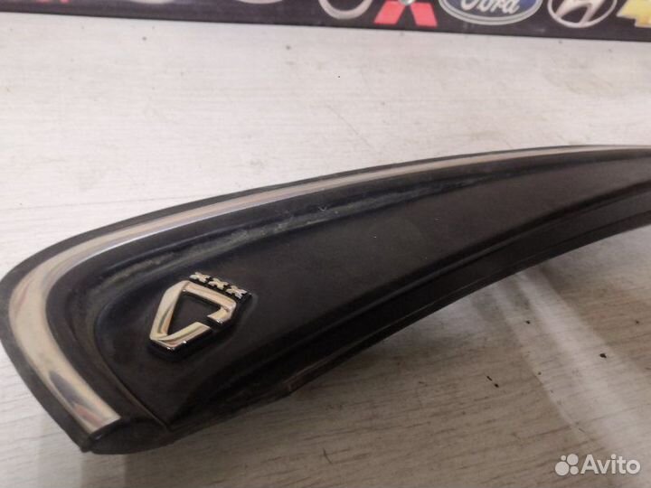 Молдинг кузова задний правый Toyota Corolla AE110